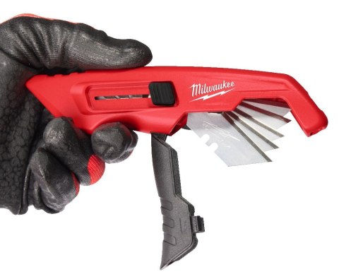 Milwaukee nożyk heavy duty z gumową wstawką 4932492378