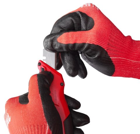 Milwaukee nożyk heavy duty z gumową wstawką 4932492378