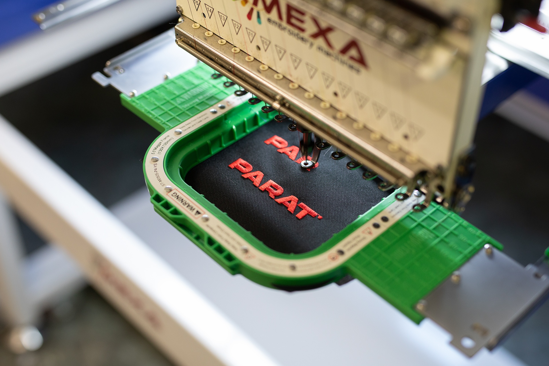 Dlaczego warto inwestować w odzież z nadrukiem?